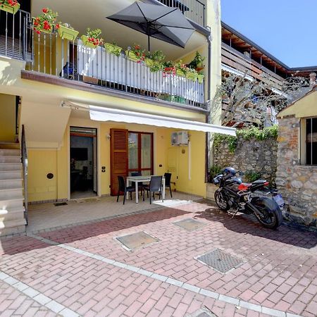 Appartamento Nel Borgo Manerba del Garda Exterior foto